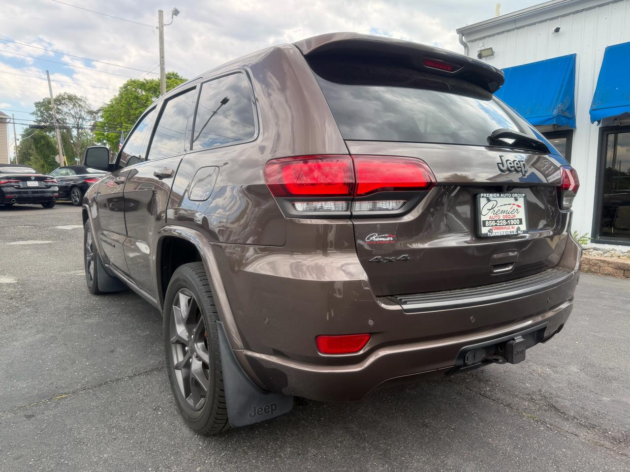 Jeep Grand Cherokee  2021