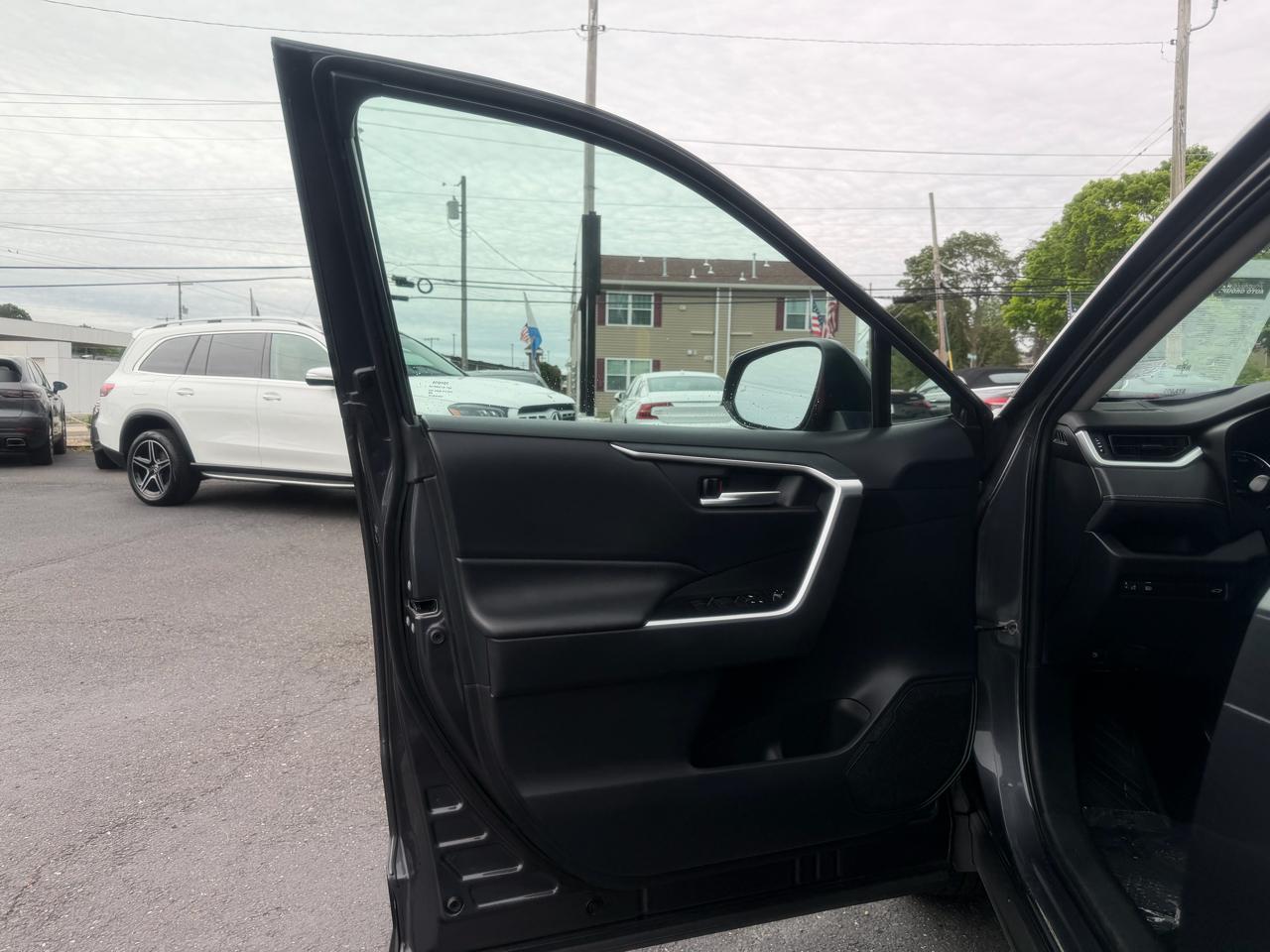 Toyota RAV4  2019