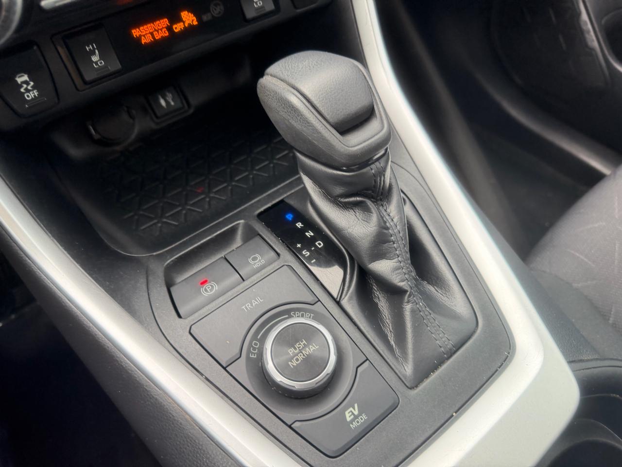 Toyota RAV4  2019