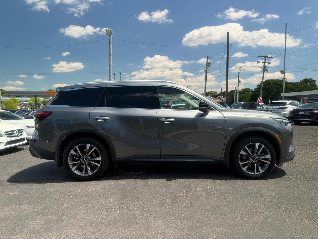 Infiniti QX60  2023