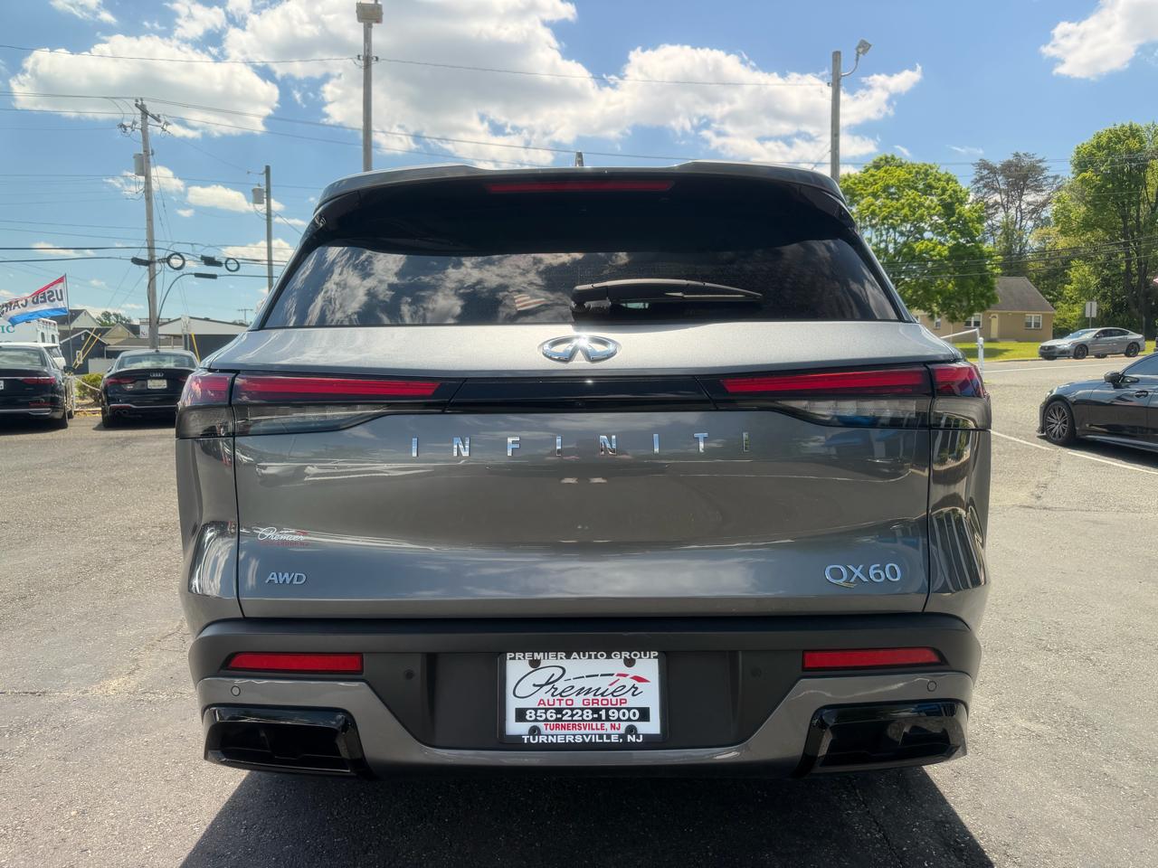Infiniti QX60  2023