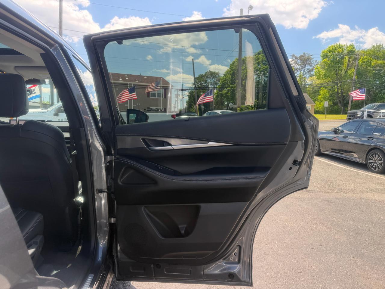 Infiniti QX60  2023