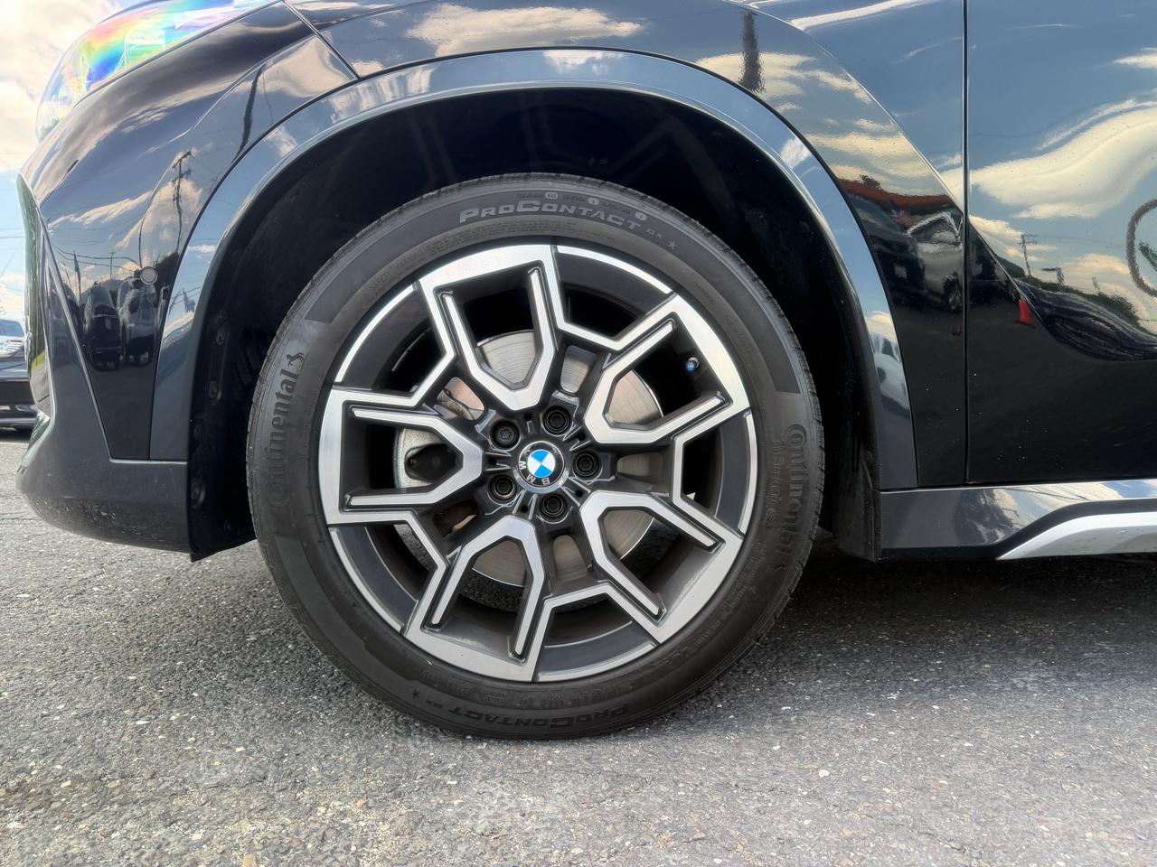 BMW X1  2023