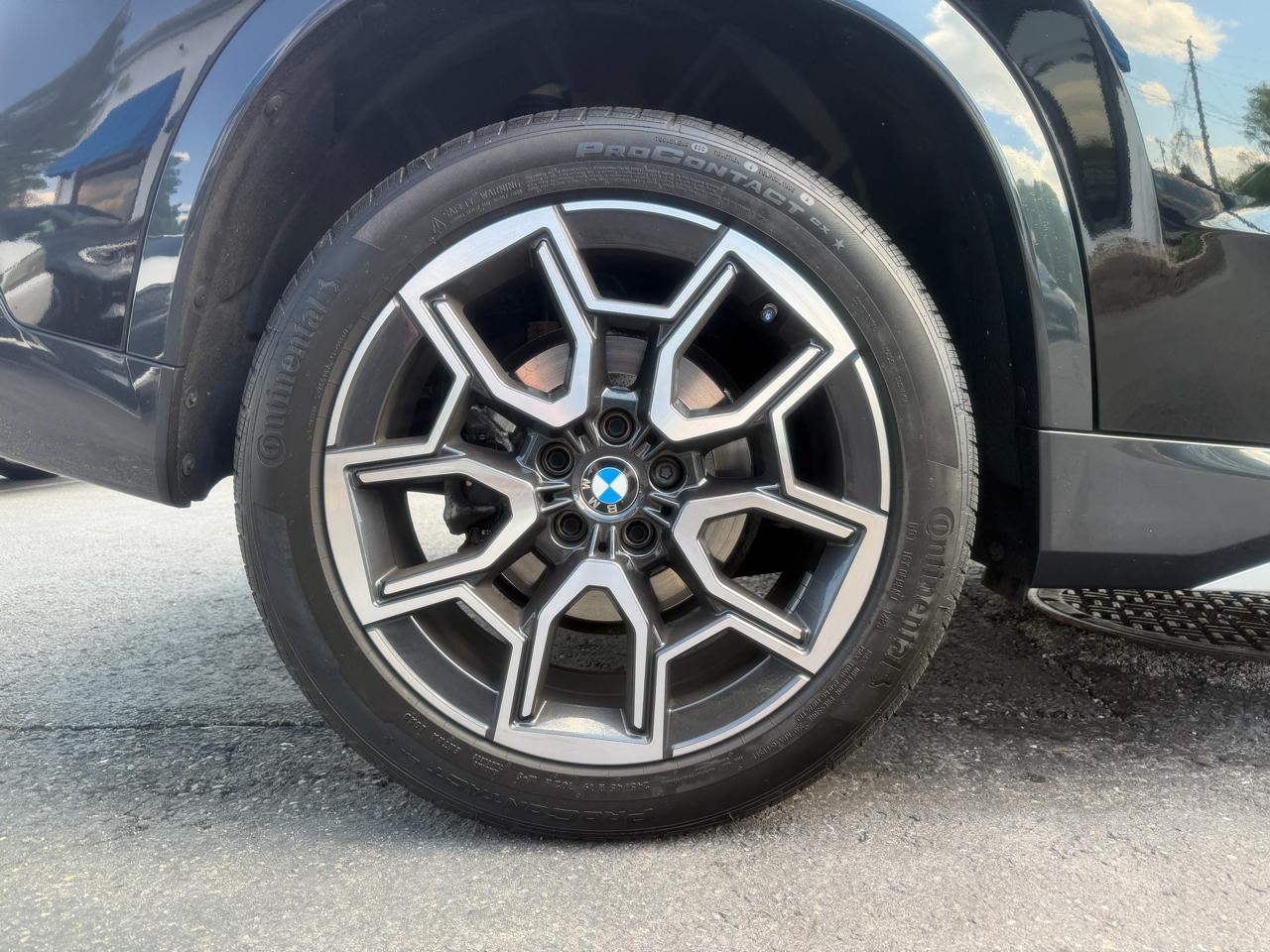 BMW X1  2023