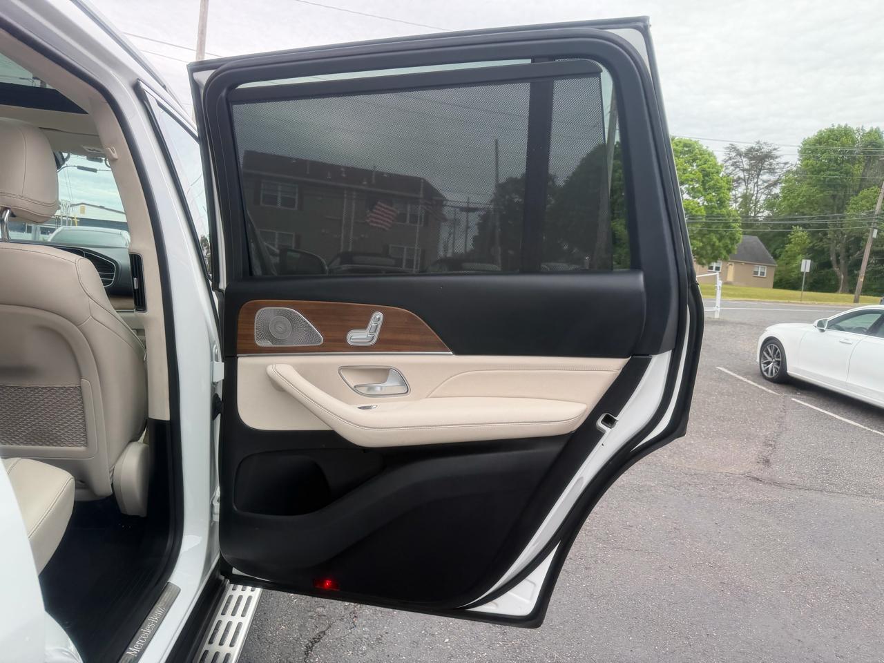 Mercedes-Benz GLS  2021
