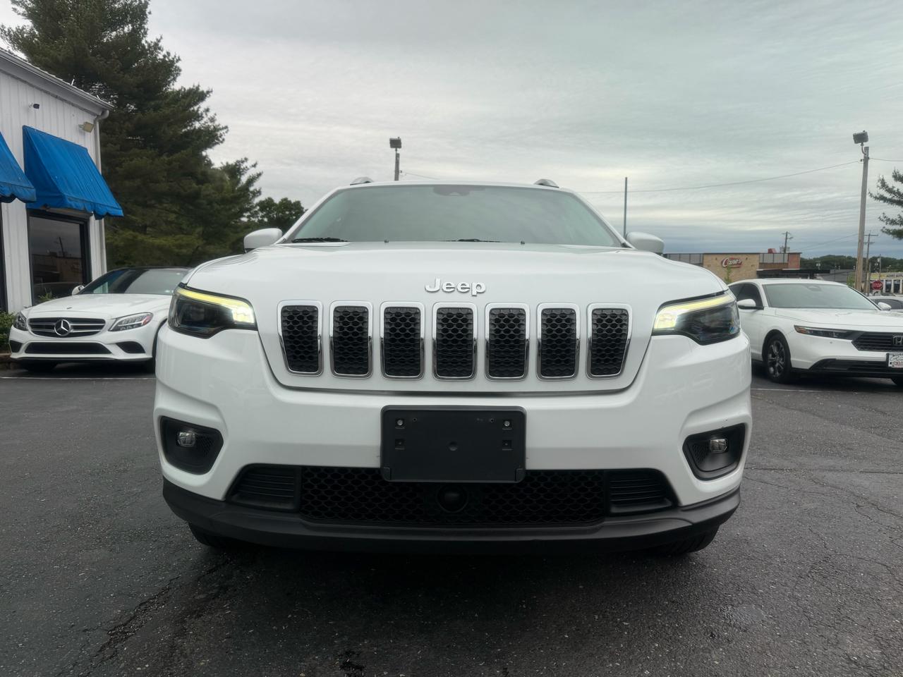 Jeep Cherokee  2021