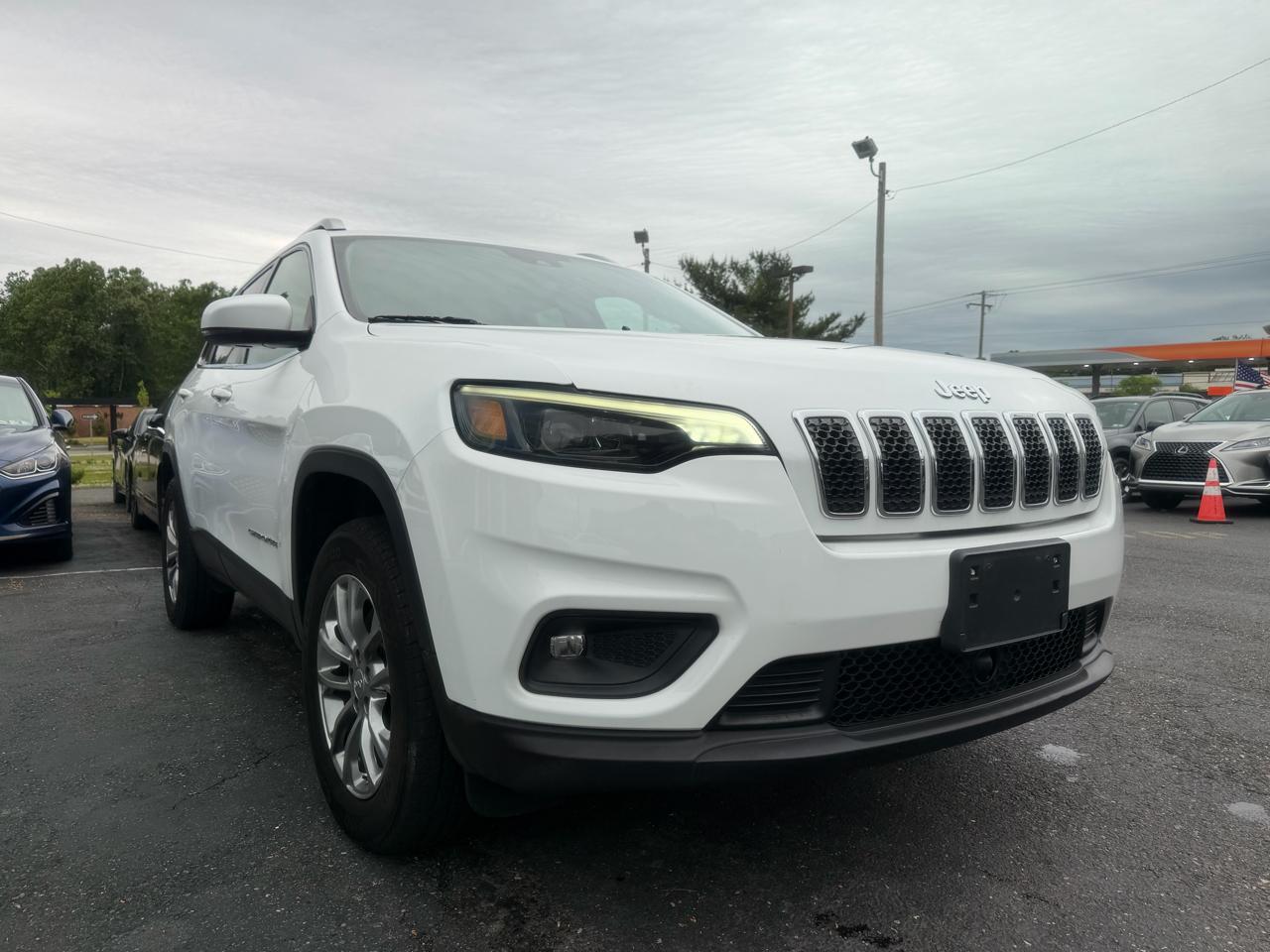 Jeep Cherokee  2021