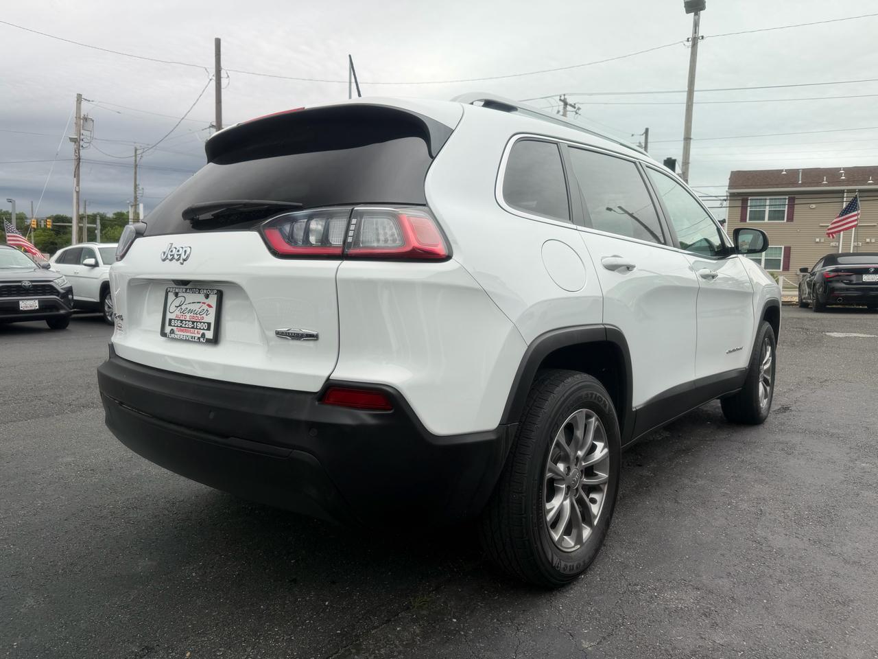 Jeep Cherokee  2021
