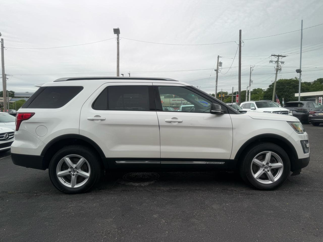 Ford Explorer  2016