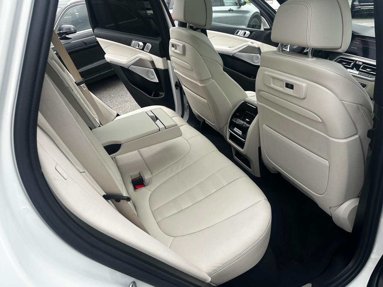 BMW X5  2021