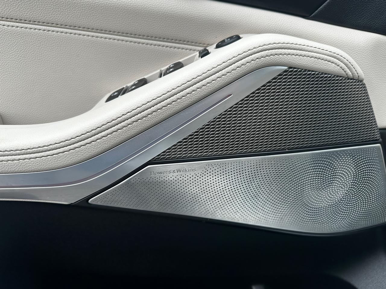 BMW X5  2021