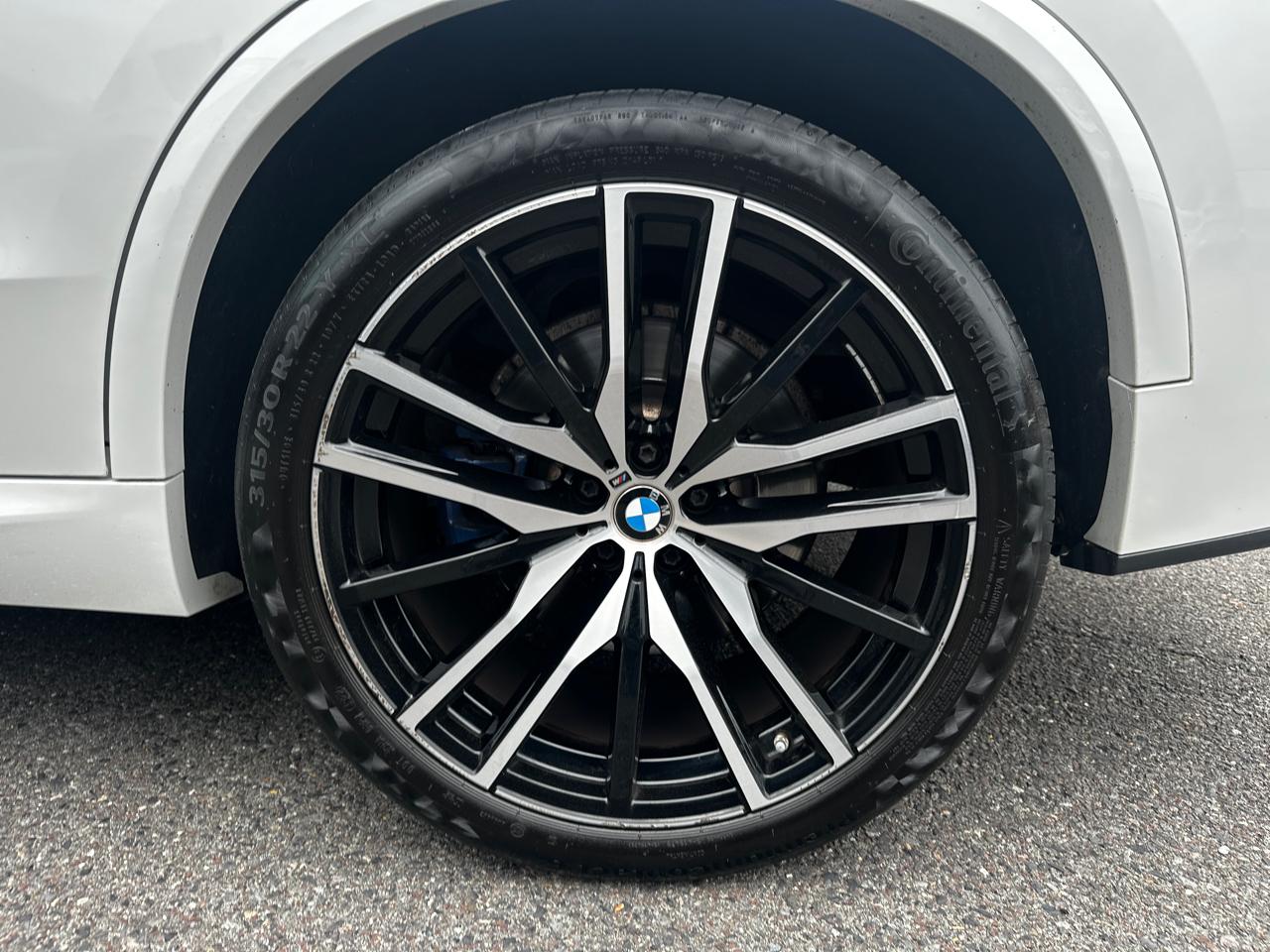 BMW X5  2021
