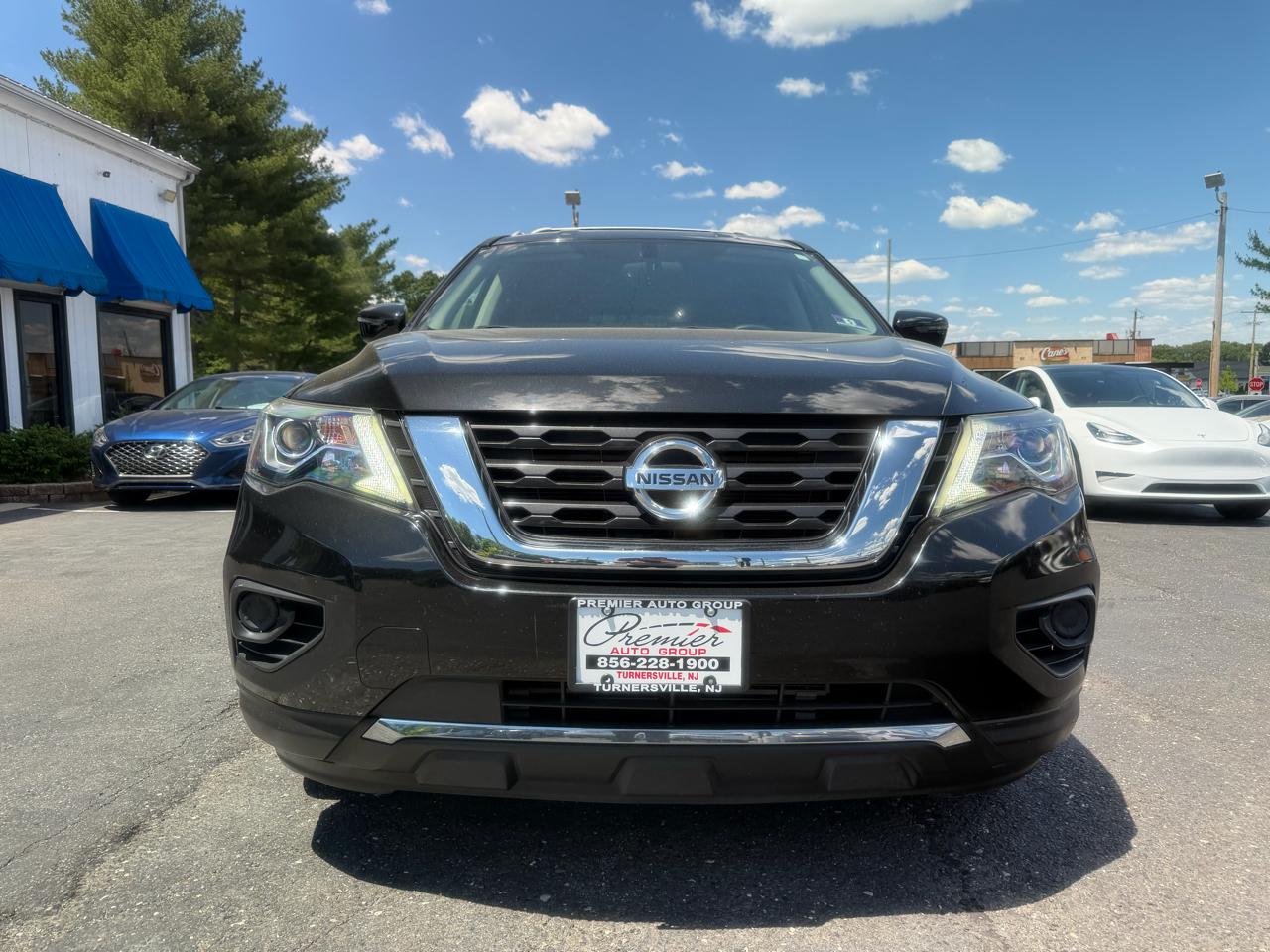 Nissan Pathfinder  2019