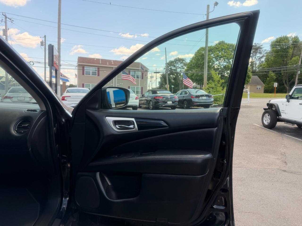 Nissan Pathfinder  2019