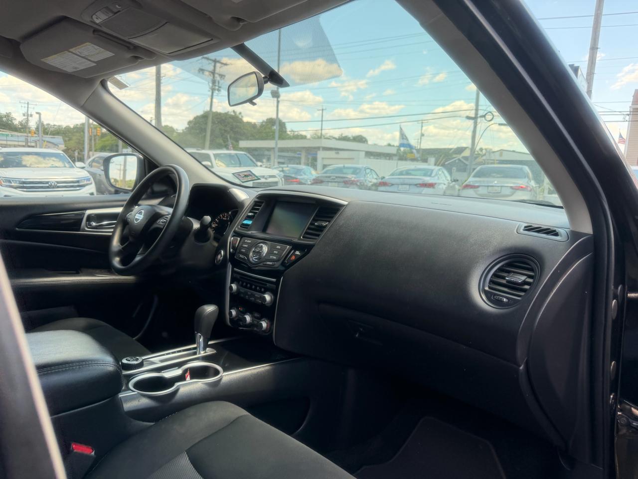Nissan Pathfinder  2019