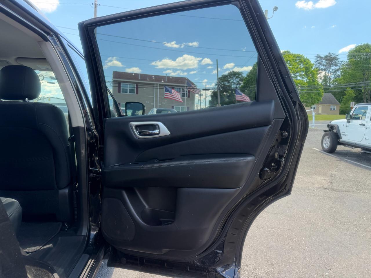 Nissan Pathfinder  2019
