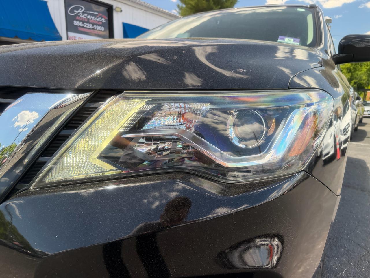 Nissan Pathfinder  2019