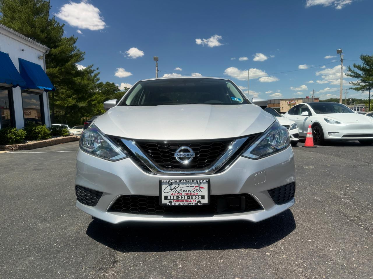 Nissan Sentra  2019