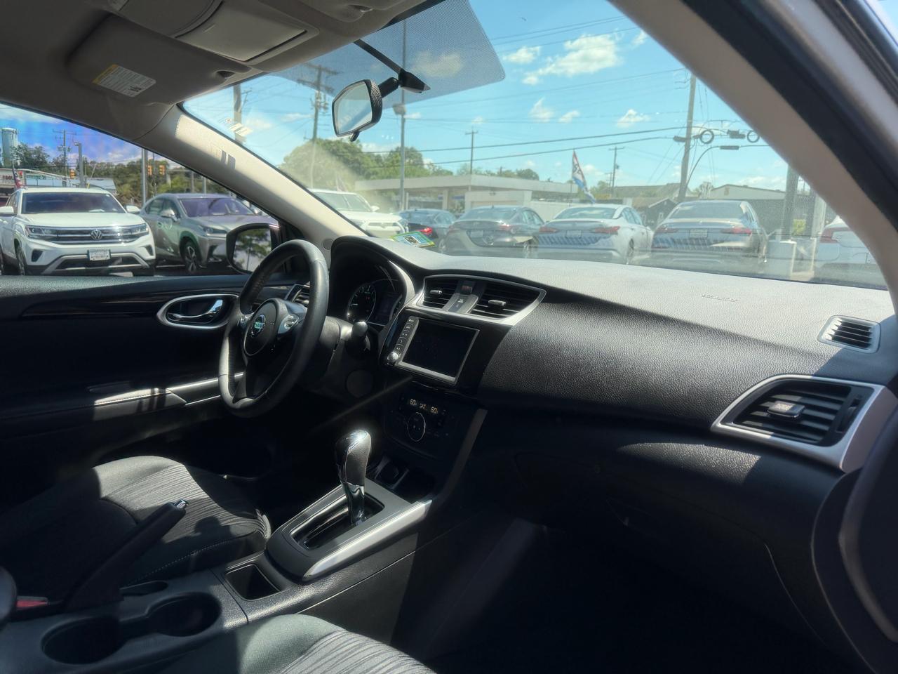 Nissan Sentra  2019