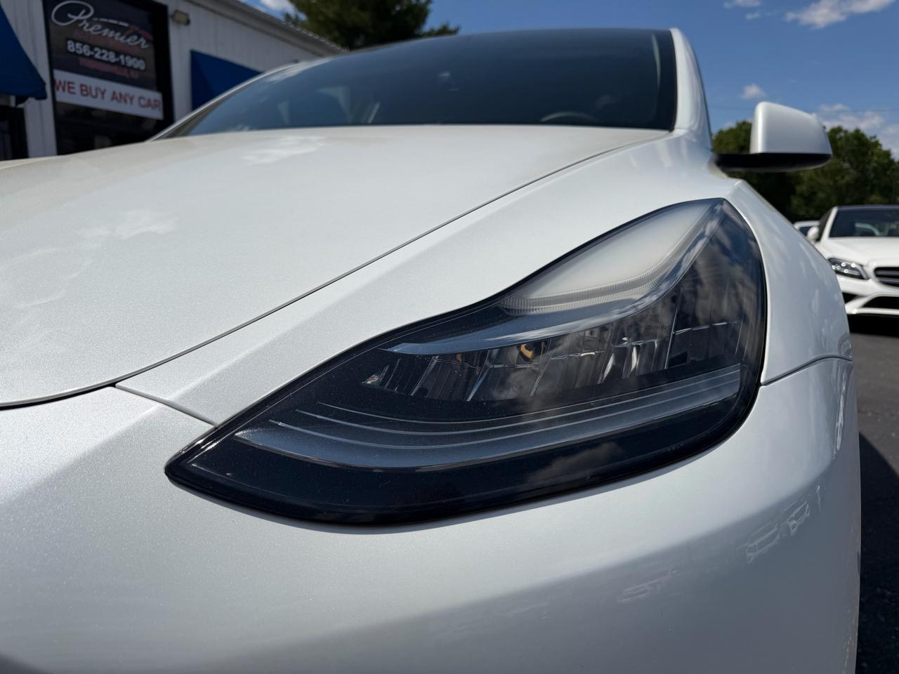 Tesla Model Y  2023