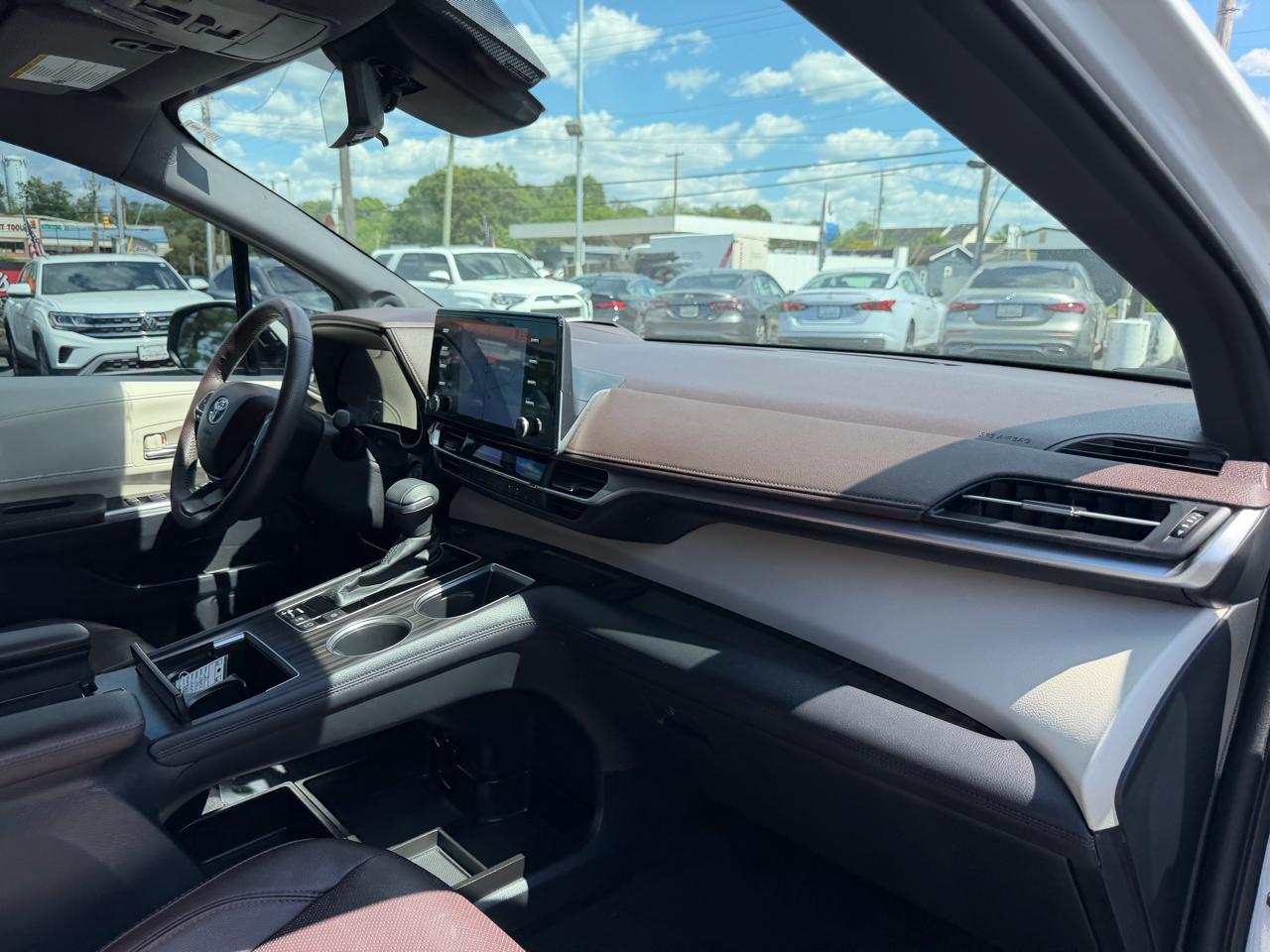 Toyota Sienna  2021