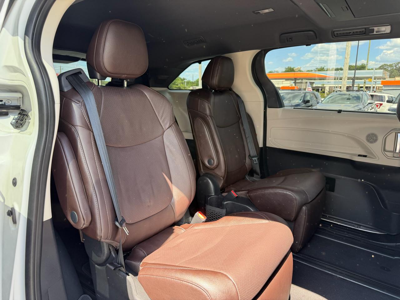 Toyota Sienna  2021