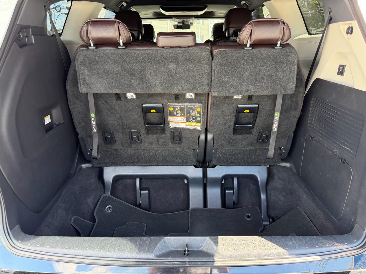 Toyota Sienna  2021