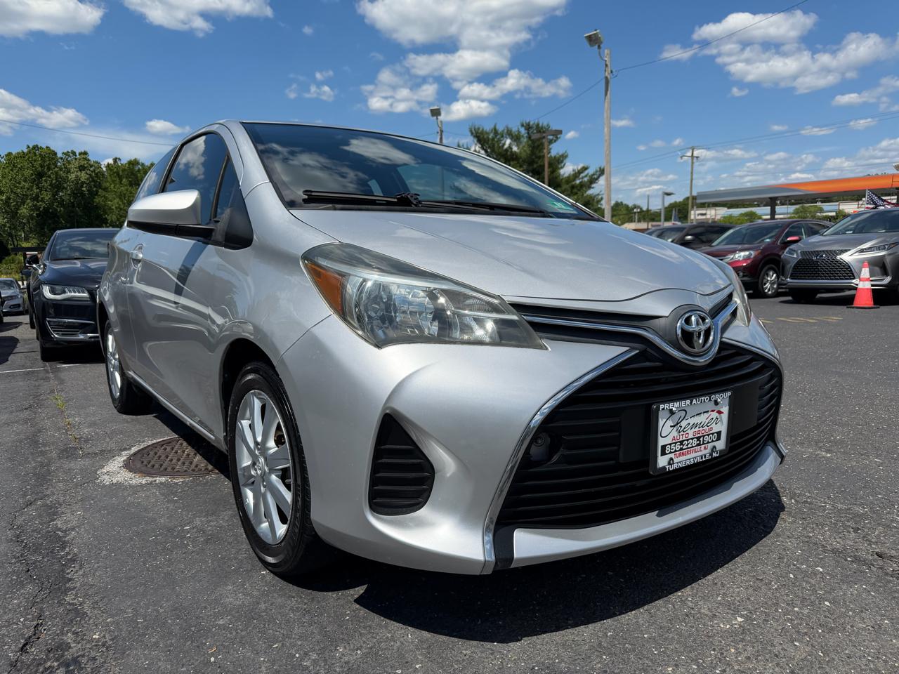 Toyota Yaris  2015
