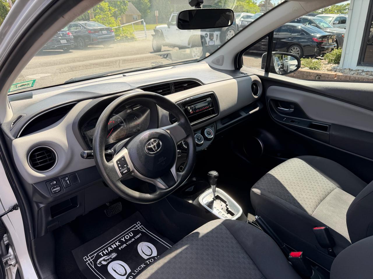 Toyota Yaris  2015