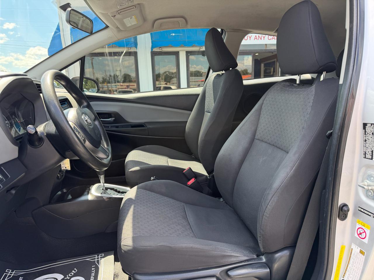 Toyota Yaris  2015