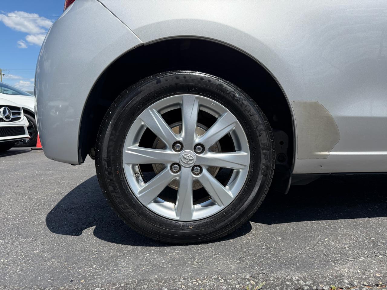 Toyota Yaris  2015