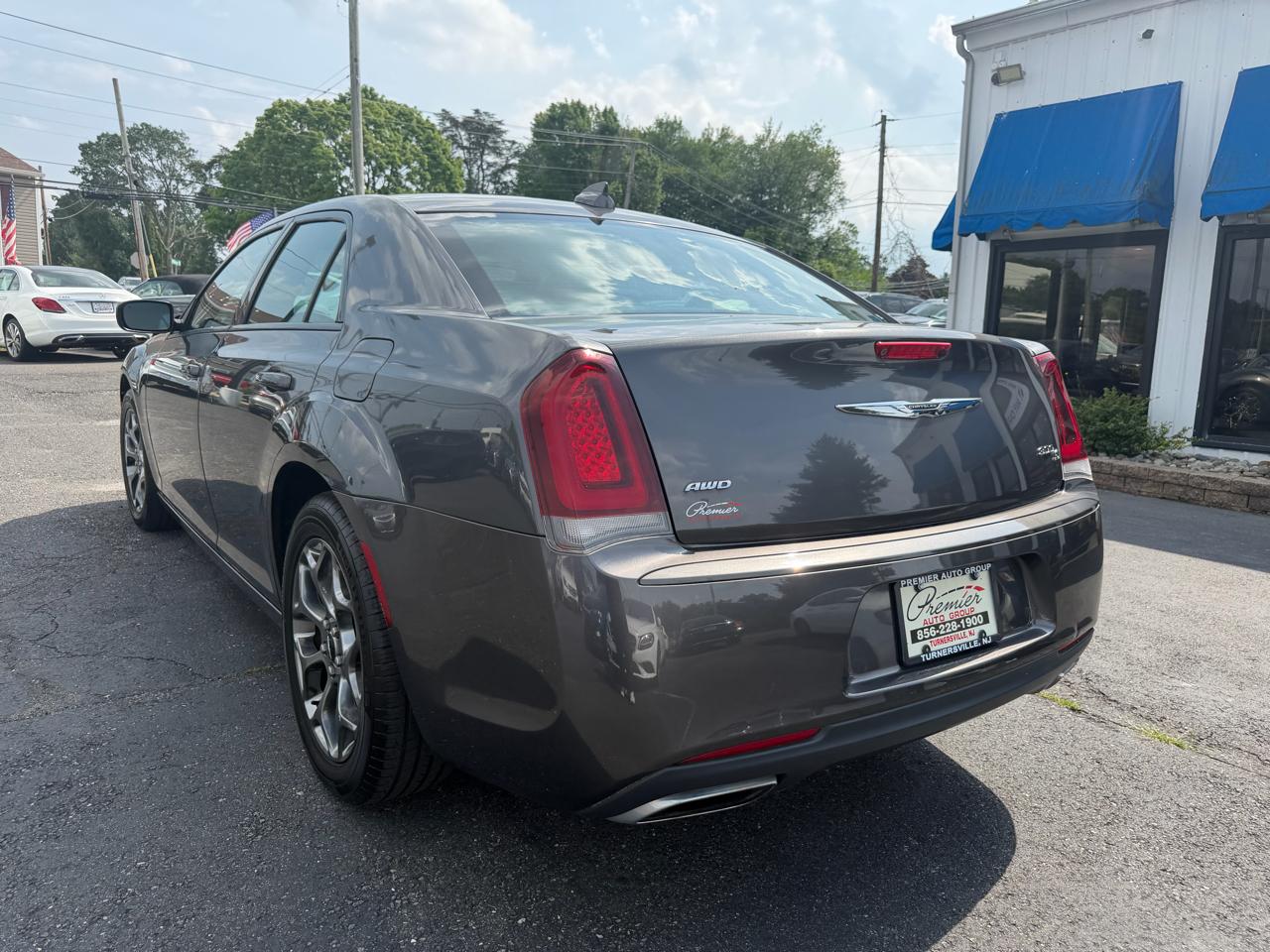 Chrysler 300  2015