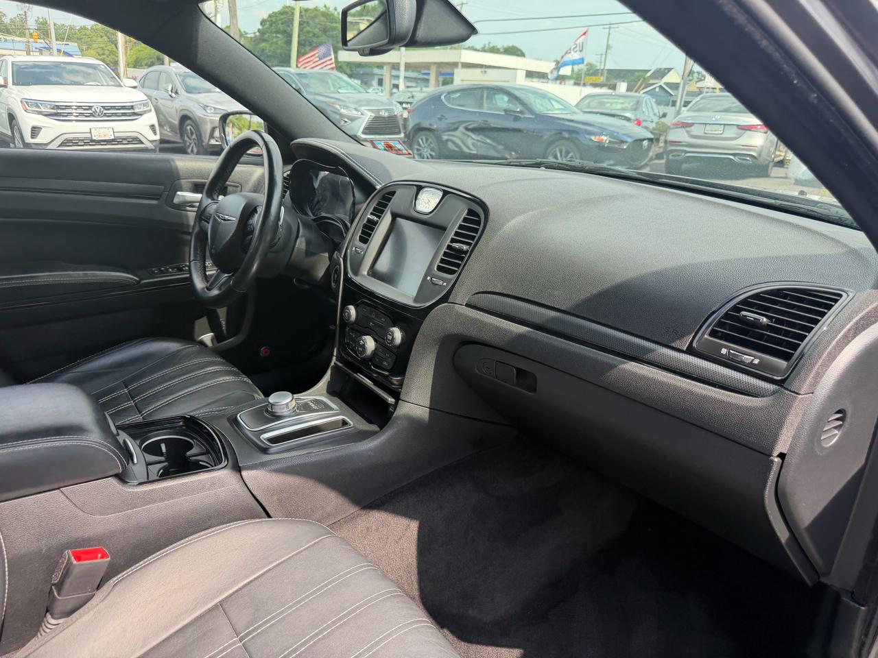 Chrysler 300  2015