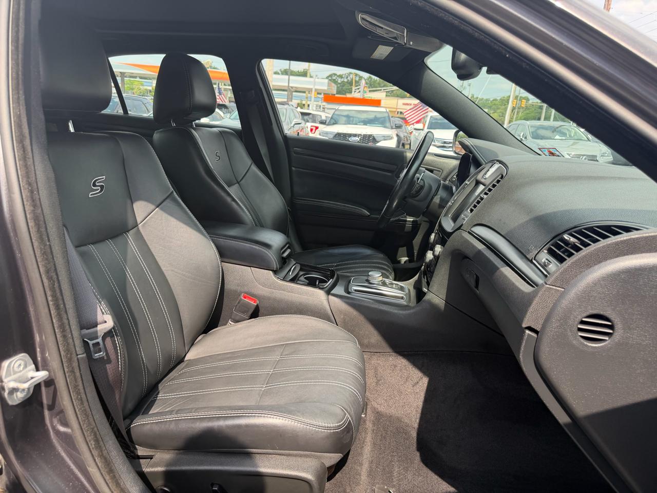 Chrysler 300  2015