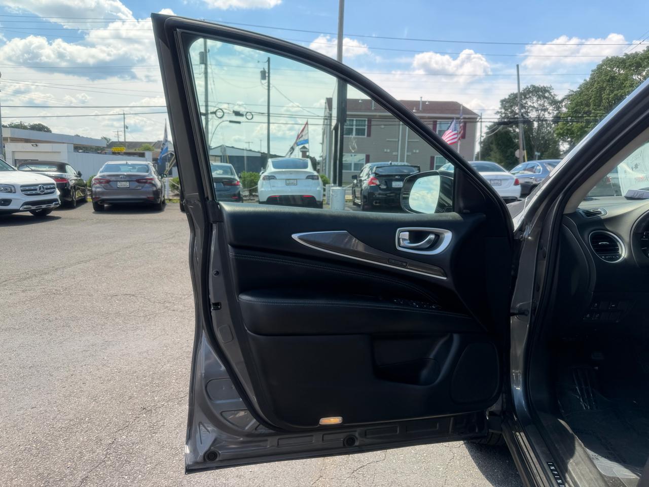 Infiniti QX60  2020