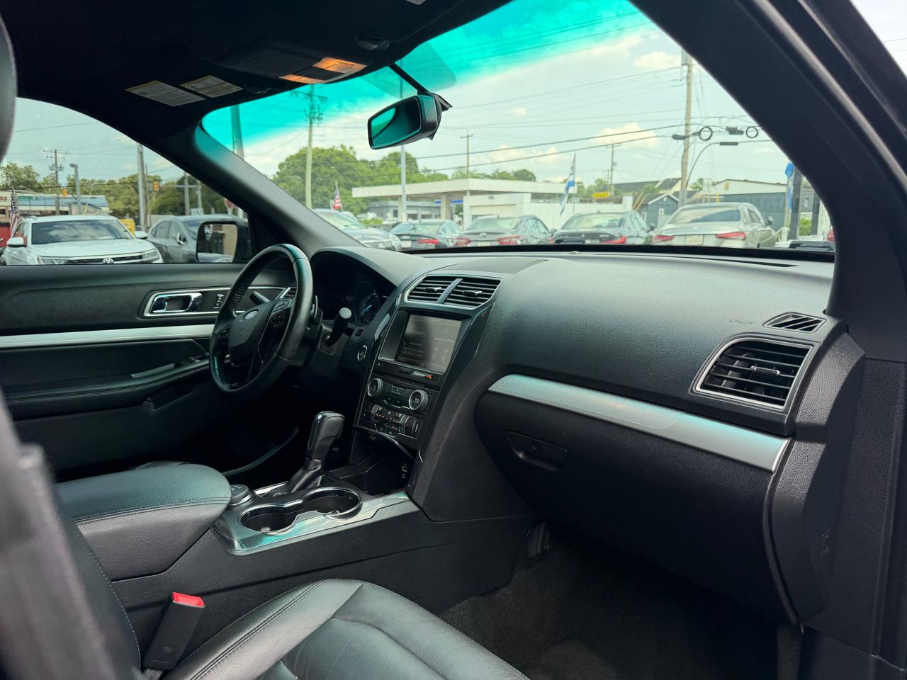 Ford Explorer  2016