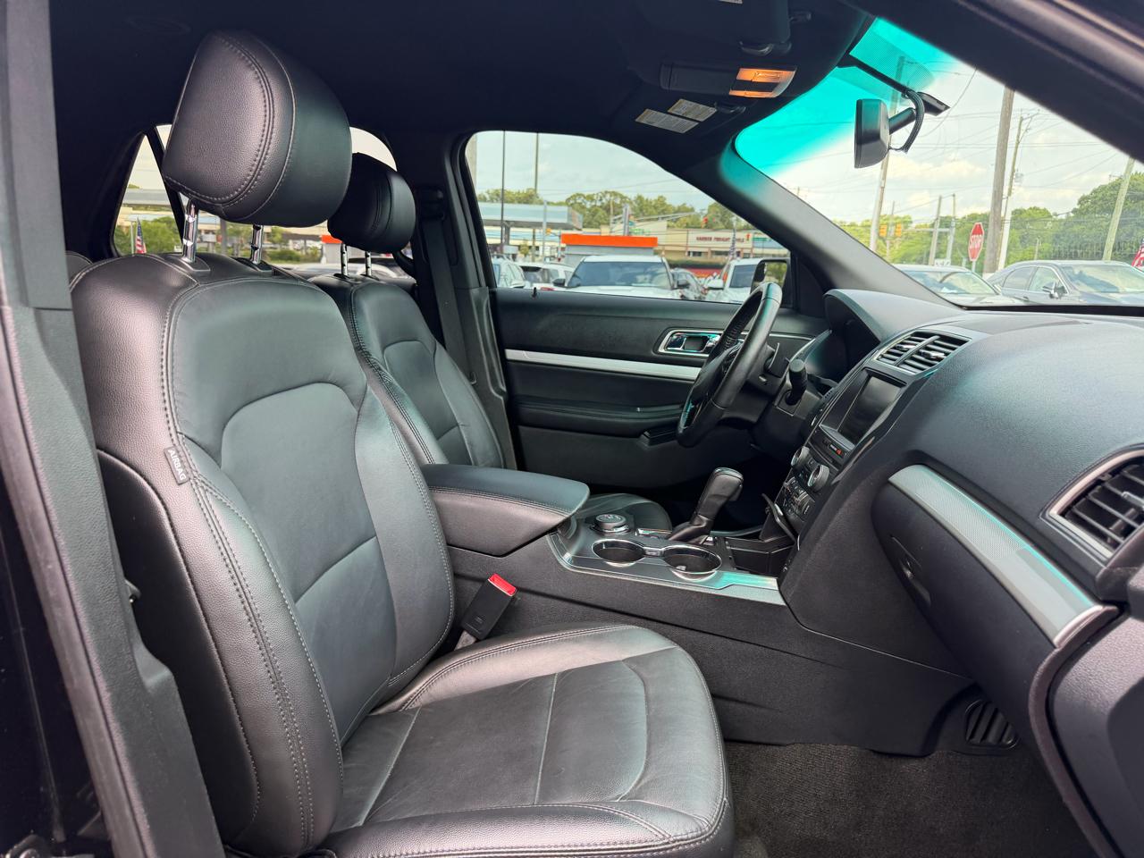 Ford Explorer  2016