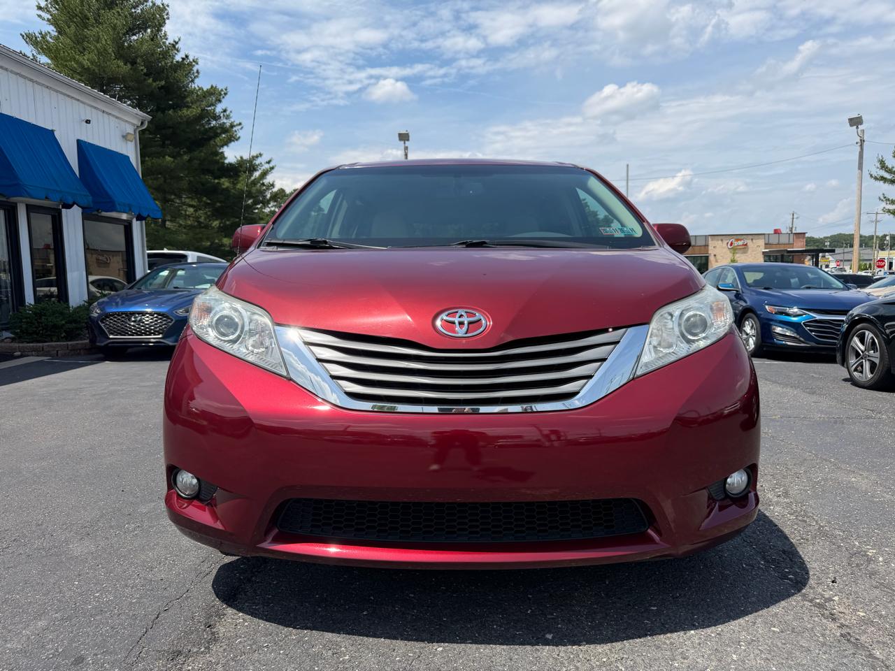 Toyota Sienna  2014