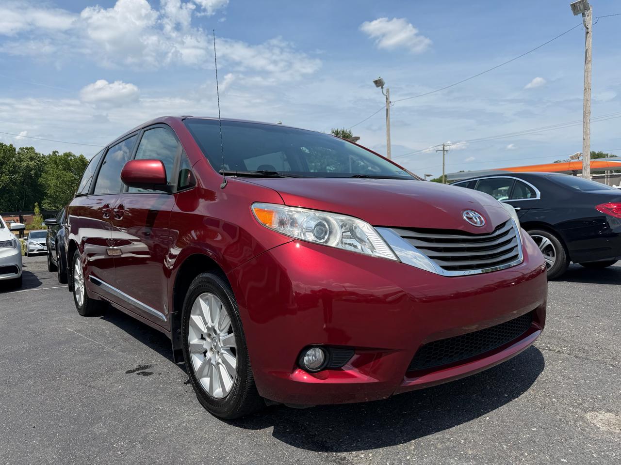 Toyota Sienna  2014