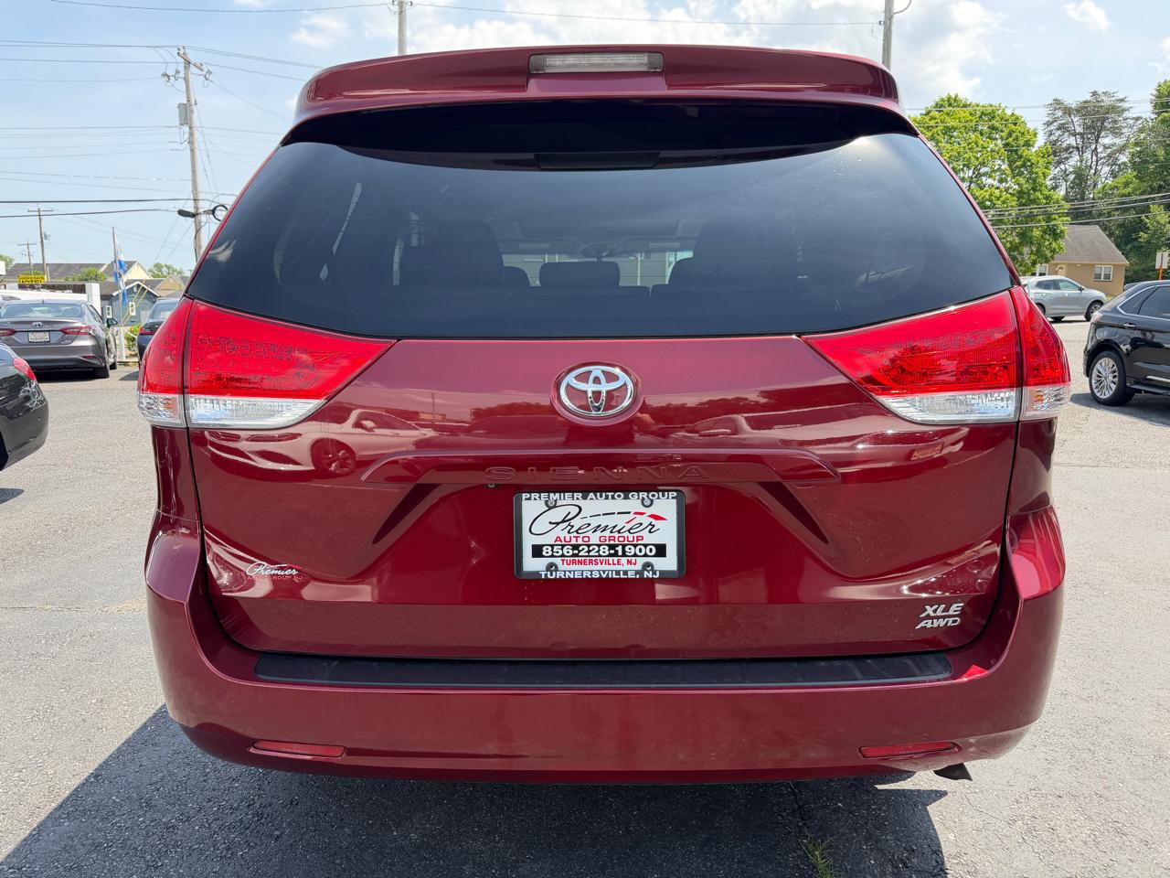 Toyota Sienna  2014