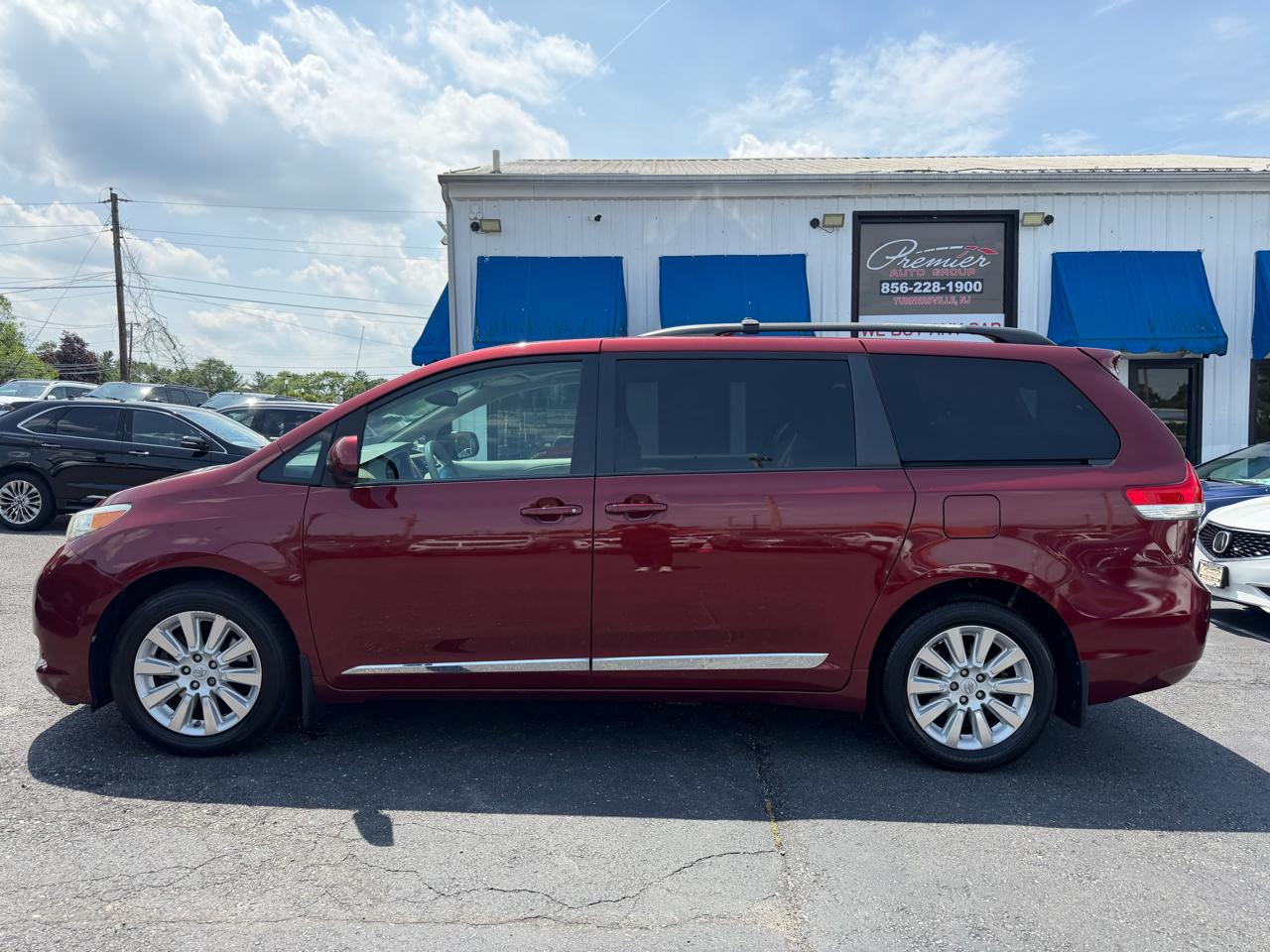 Toyota Sienna  2014