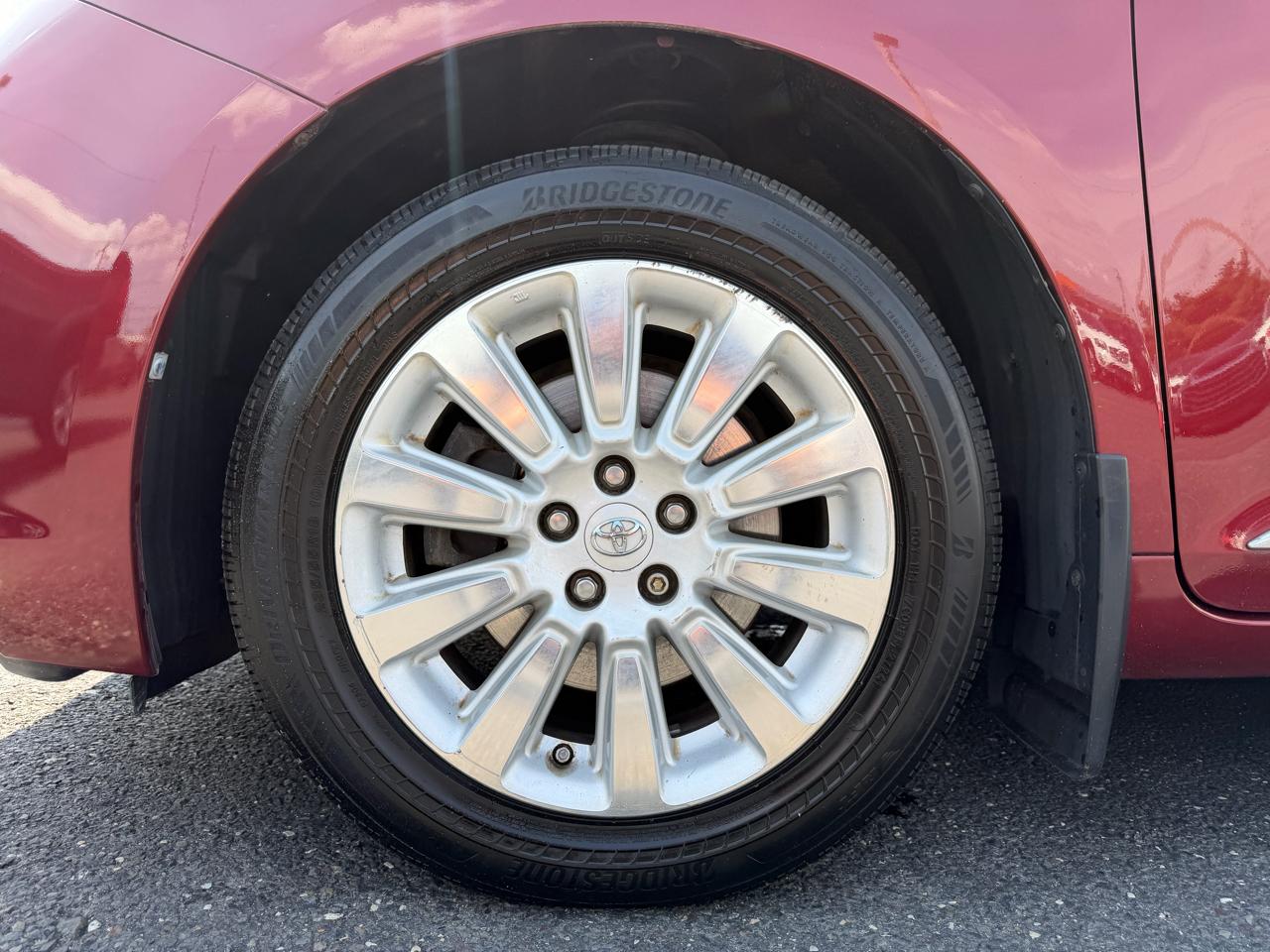 Toyota Sienna  2014