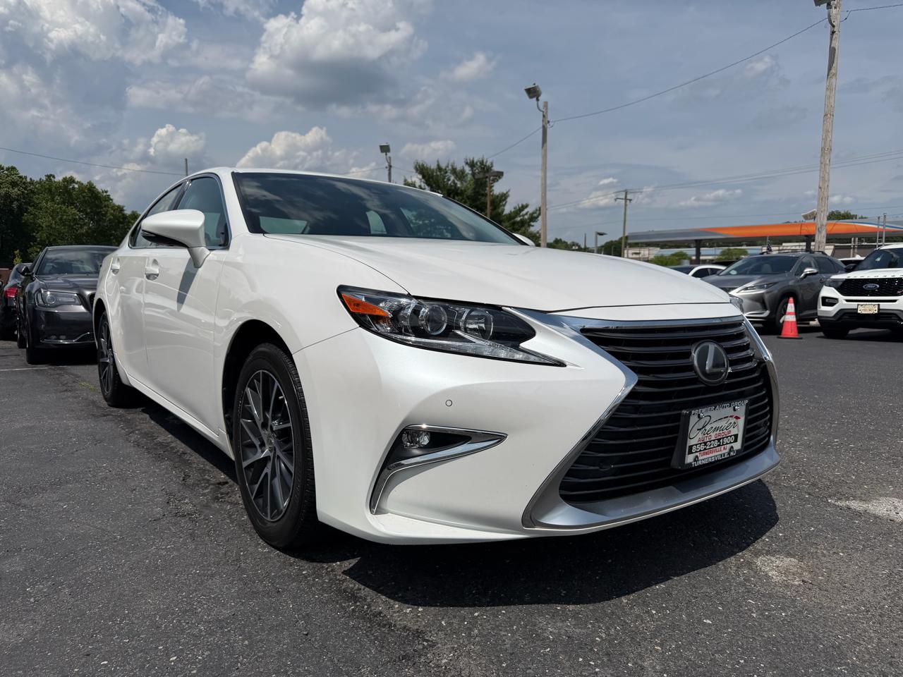 Lexus ES  2017