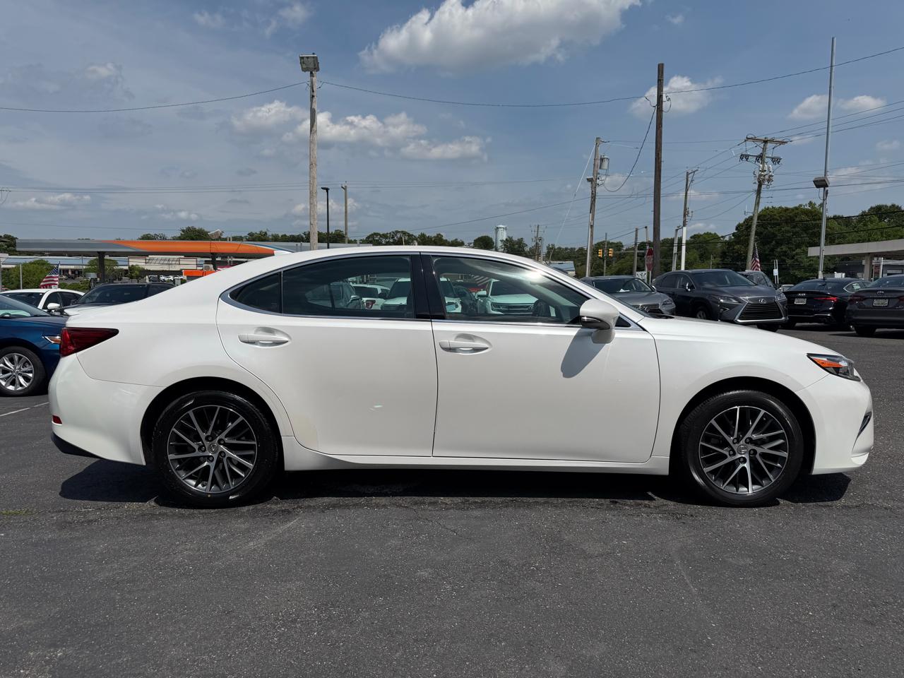 Lexus ES  2017
