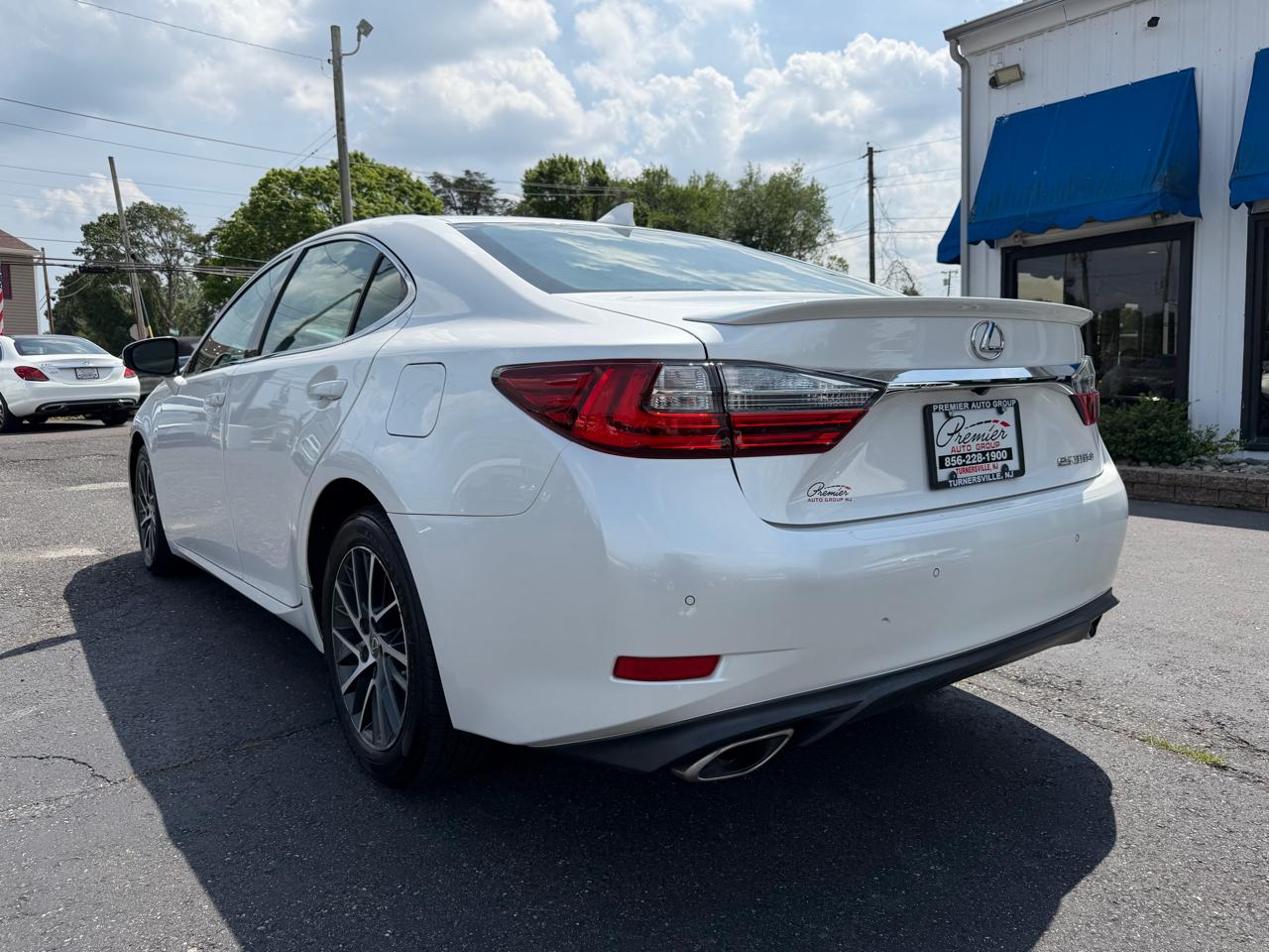 Lexus ES  2017