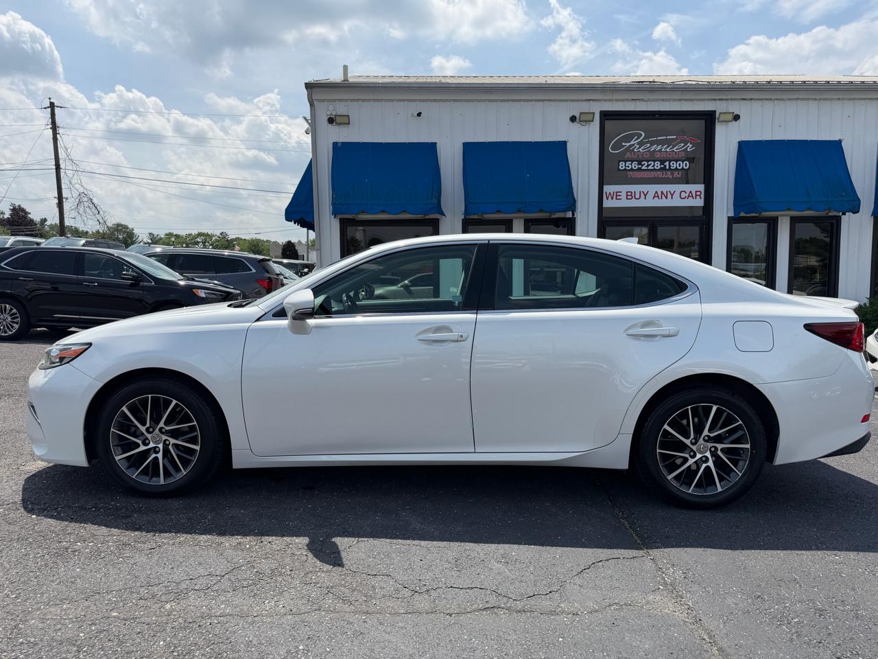 Lexus ES  2017