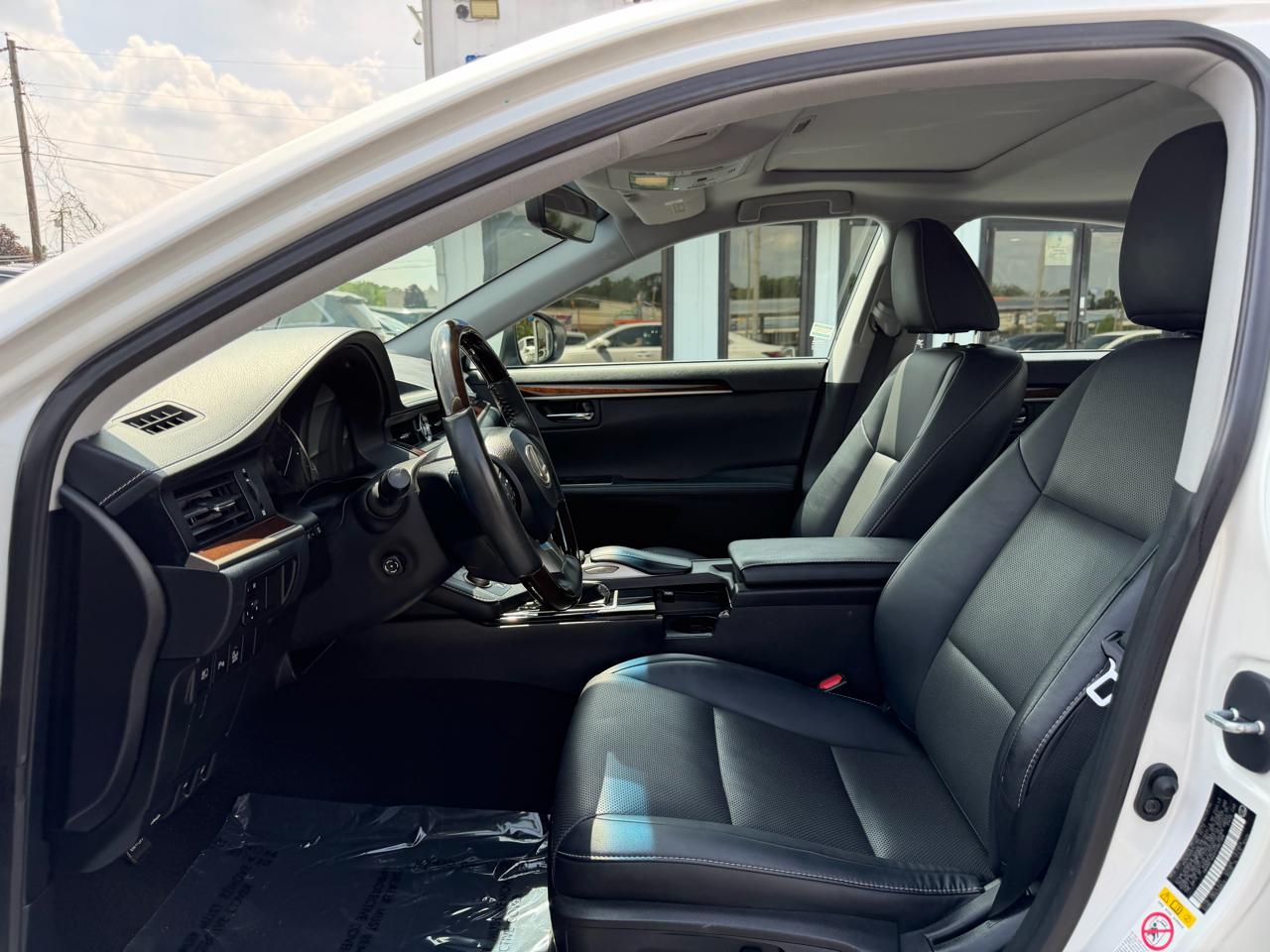 Lexus ES  2017
