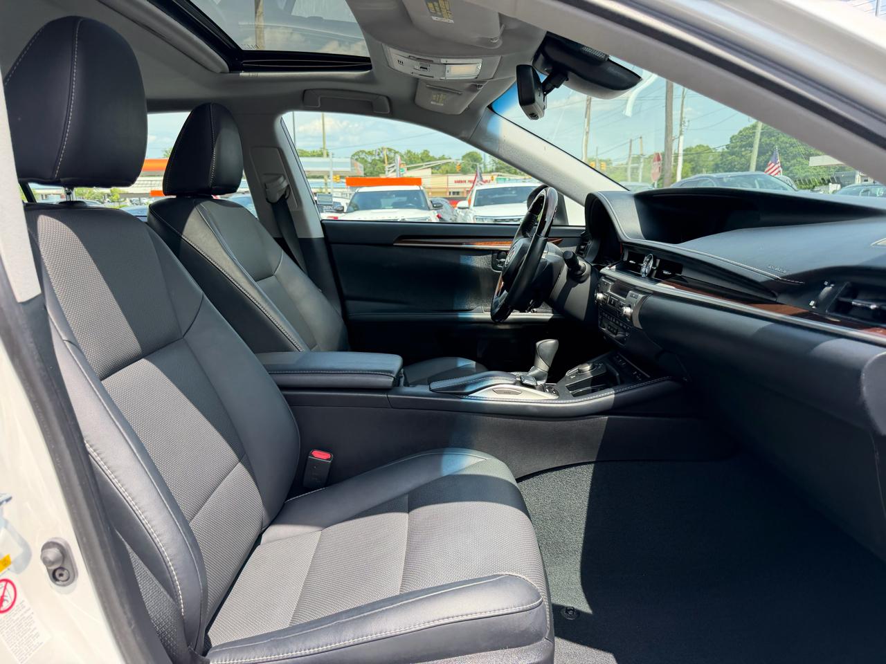 Lexus ES  2017