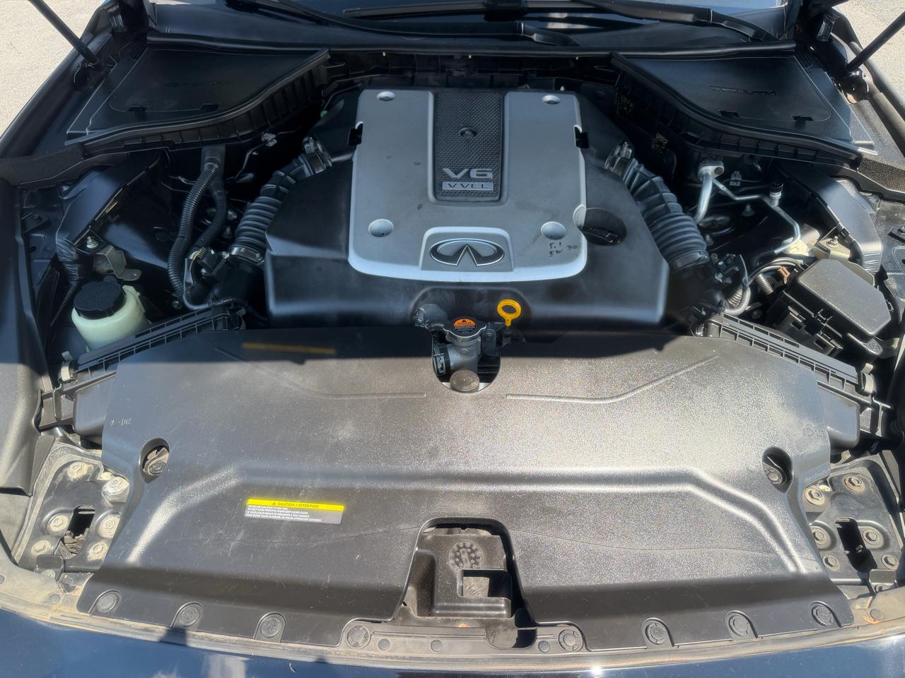 Infiniti Q50  2015