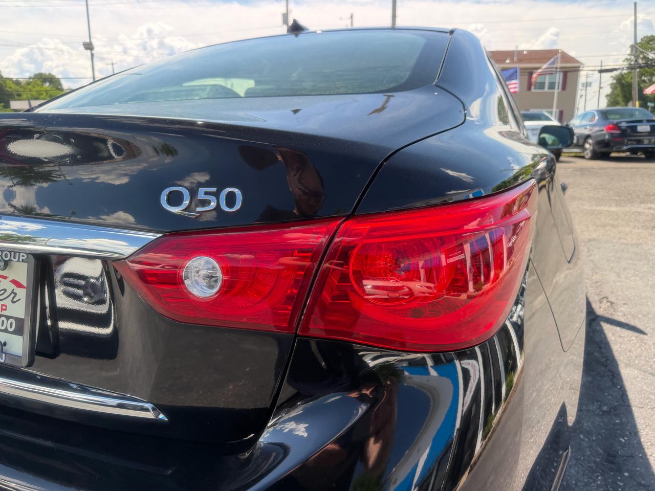 Infiniti Q50  2015